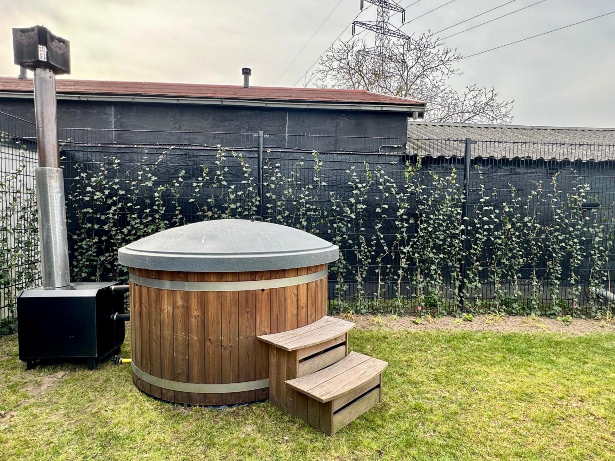 Edelhert, Moderne En Comfortabele Vakantiewoning Met Hottub! Ermelo Eksteriør bilde